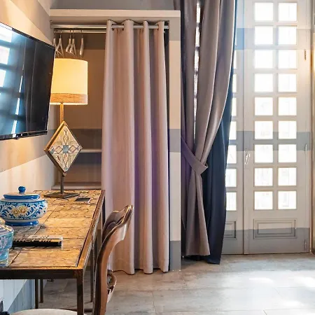 Design 4 Bed and Breakfast Συρακούσες