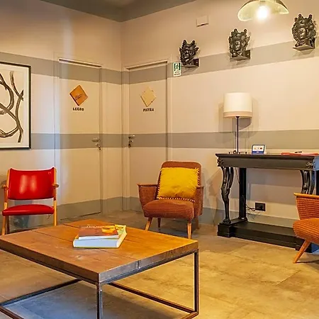 Design 4 Oda ve Kahvaltı Siraküza